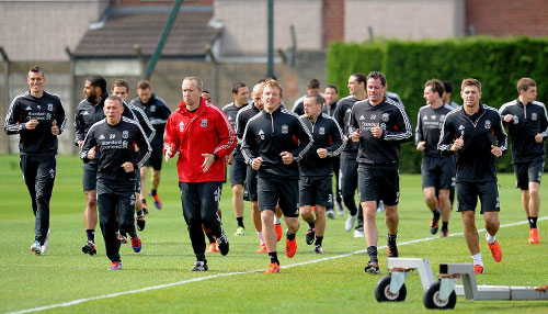 瑞典队体育总监：希望伊萨克尽快复出，在持续和利物浦沟通（瑞典队体育总监：盼伊萨克早日复出，正与利物浦保持沟通）