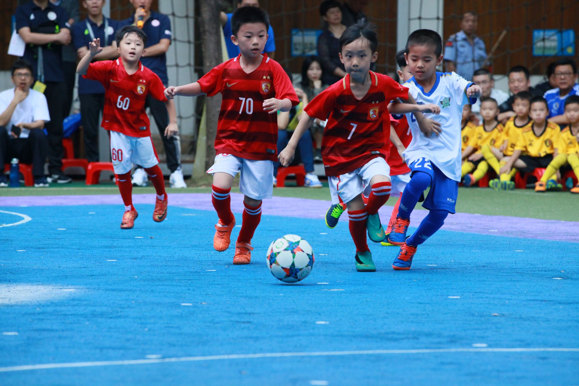 字母哥这时候的买房动作，真的让人浮想联翩啊！（字母哥此刻的置业操作，着实引人遐想）