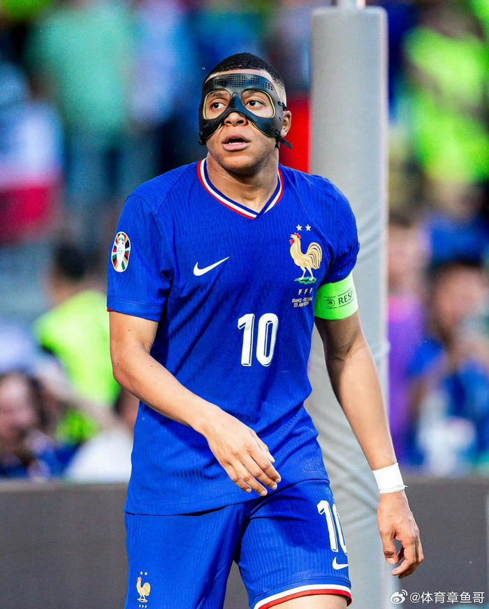 达万已返回巴西疗伤，将缺席今晚对阵麦克阿瑟的比赛（达万返巴西治疗伤势，今晚战麦克阿瑟缺阵）