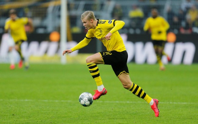 东体：邵佳一在推进国足新老交替过程中需要打造“嫡系部队”（东体：推进国足新老更替，邵佳一需组建自己的核心班底）