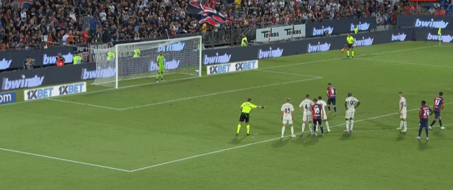 美记：太阳对交易理查德持开放态度，他能换来多个次轮签（美媒：太阳对理查德交易持开放态度，预计可换回多枚次轮签）