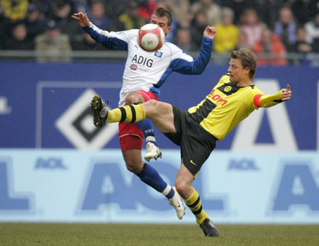 手感冰凉！卡特&席尔瓦合计15投2中（状态低迷：卡特与席尔瓦合计15投仅中2球）