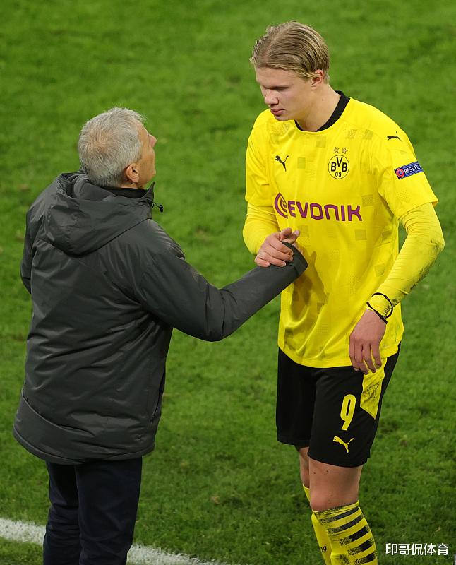 克罗地亚全队歌唱庆祝晋级2026世界杯的完整视频（克罗地亚全队高歌庆祝晋级2026年世界杯完整版视频）