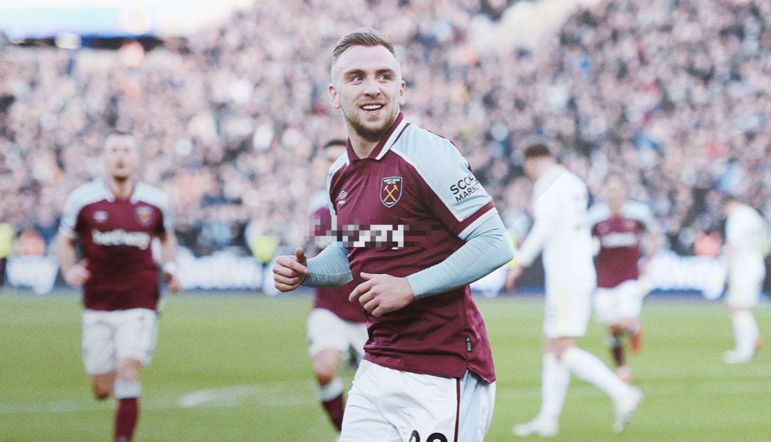 女子篮球联盟赛季焦点球员表现（女子篮球联盟本赛季焦点球员表现一览）