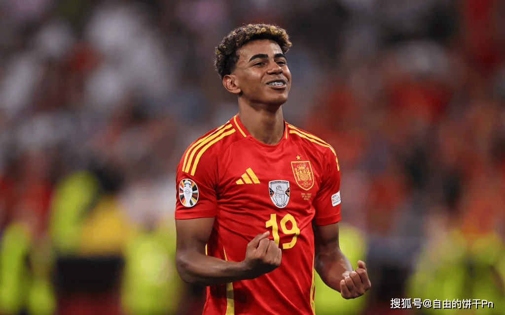 这个动作不吹？全场炸锅（这一动作有多猛？全场瞬间沸腾）