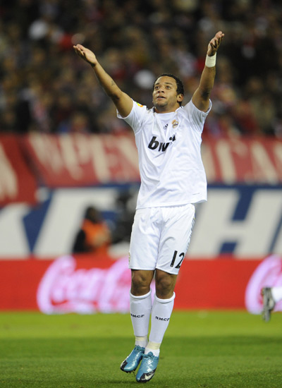 足球门将的心理压力解析（足球门将心理压力深度解读）