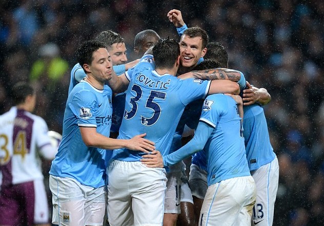 苏格兰女足队长卡思伯特与中国队比赛时头部受伤，被紧急送医（对阵中国队时头部受伤 苏格兰女足队长卡思伯特被紧急送医）