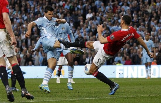 因右踝发炎，朗尼克取消了担任阿森纳vs拜仁解说嘉宾的计划（受右踝炎症影响，朗尼克临时取消阿森纳对拜仁解说工作）