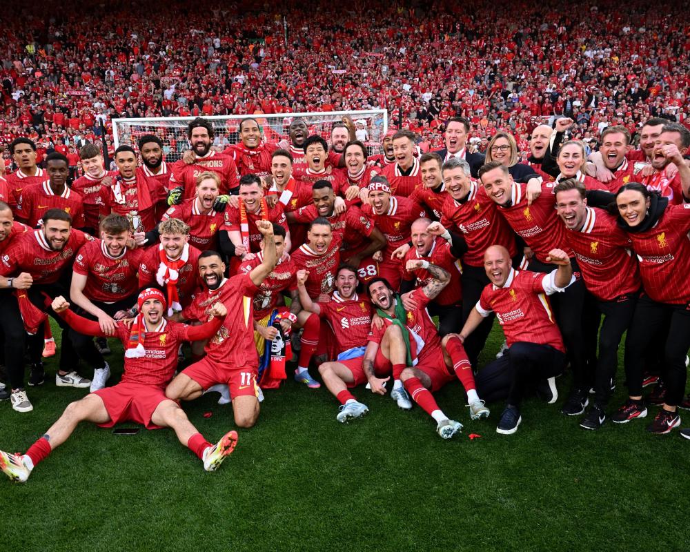 德天空：法兰克福中场乌尊肌肉受伤，预计12月欧冠踢巴萨复出（德媒天空体育：法兰克福中场乌尊肌肉受伤，预计欧冠12月战巴萨时复出）