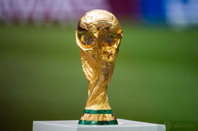 阿莱尼亚：佩德里对巴萨来说不可或缺；热刺曾经想签下我（阿莱尼亚称佩德里是巴萨不可替代；自曝曾被热刺相中）