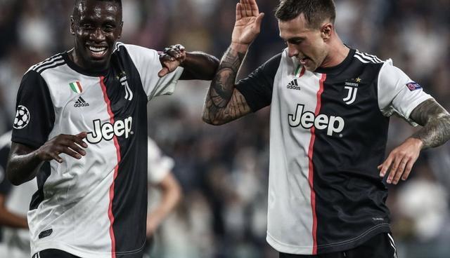 劳塔罗：齐沃拥抱我的次数比我老婆抱我的次数都多（劳塔罗笑言：齐沃抱我的次数比我妻子还多）