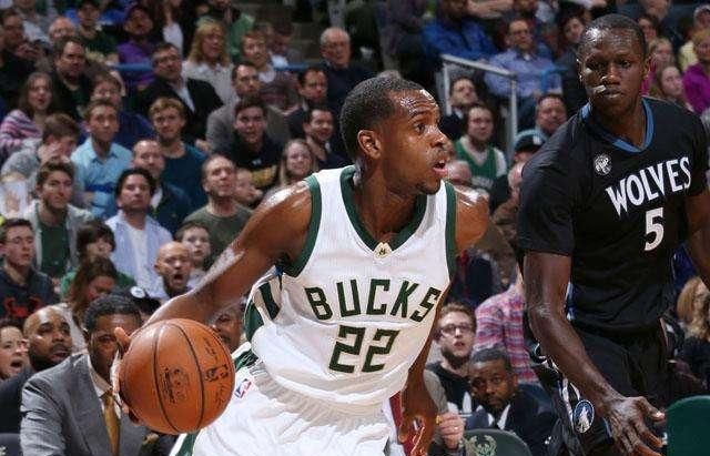 队报：布伦特福德对圣埃蒂安球员斯塔辛感兴趣，该球员想离队