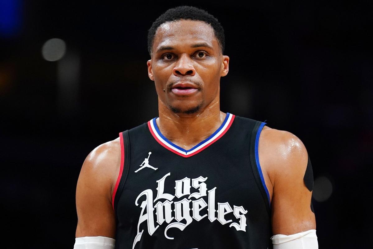 皇家贝蒂斯官方：伊斯科已成功接受第二次左腿腓骨骨折手术